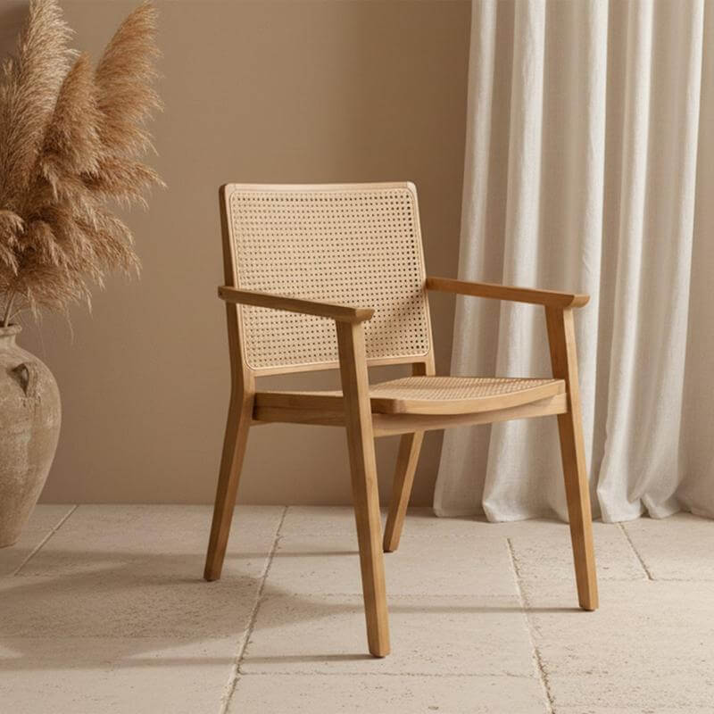 Stoelen in boho stijl van hout en rotan