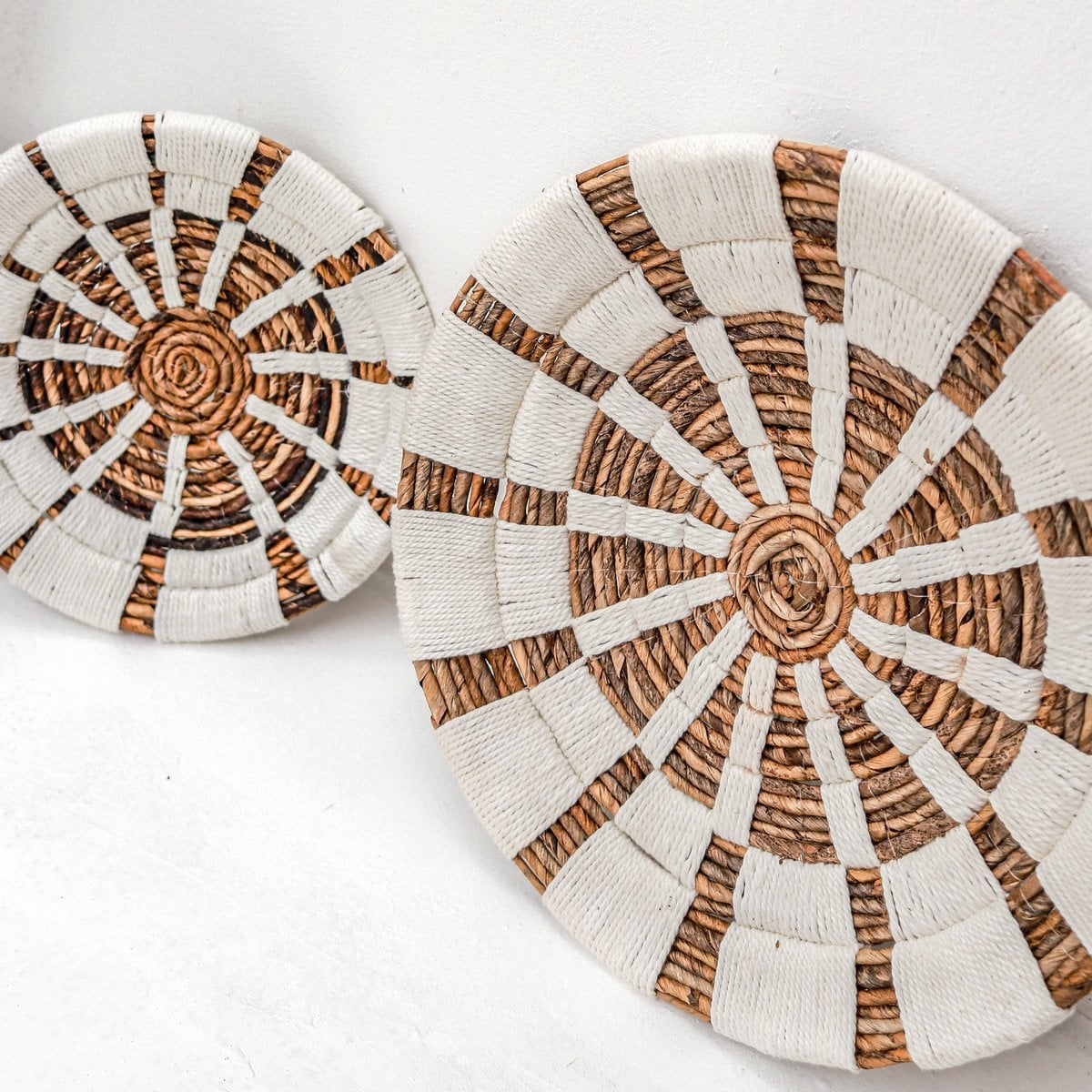 Wanddecoratie | Wandmand | Wandmand | Decoratieve schaal HUTAN van bananenvezel (2 maten)