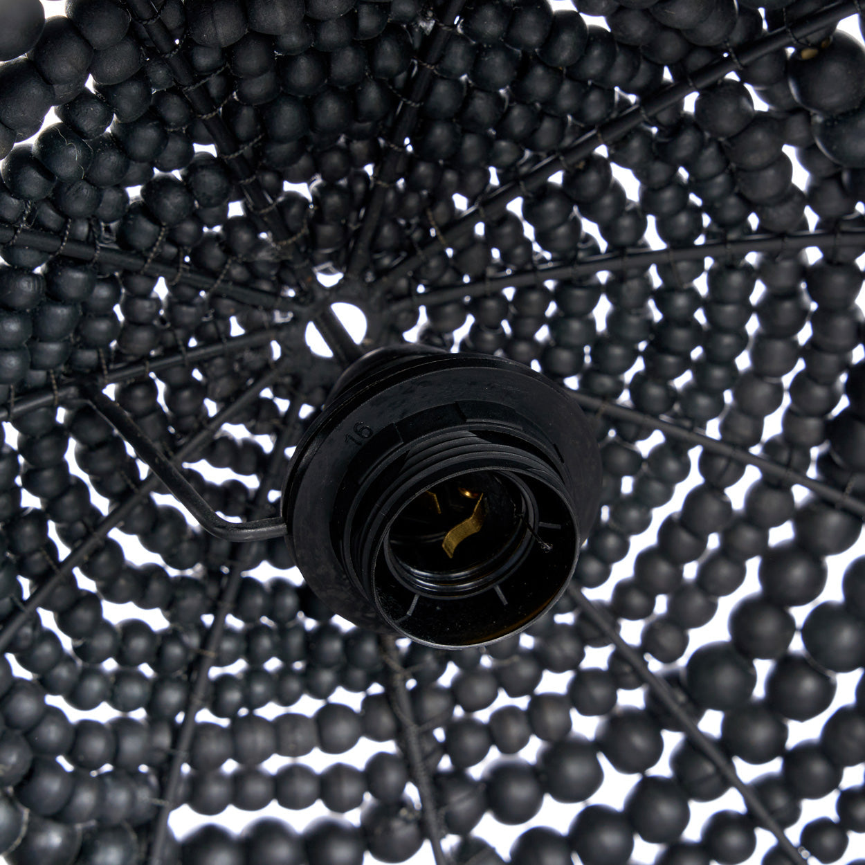 De houten kralenkoepelhanger - zwart