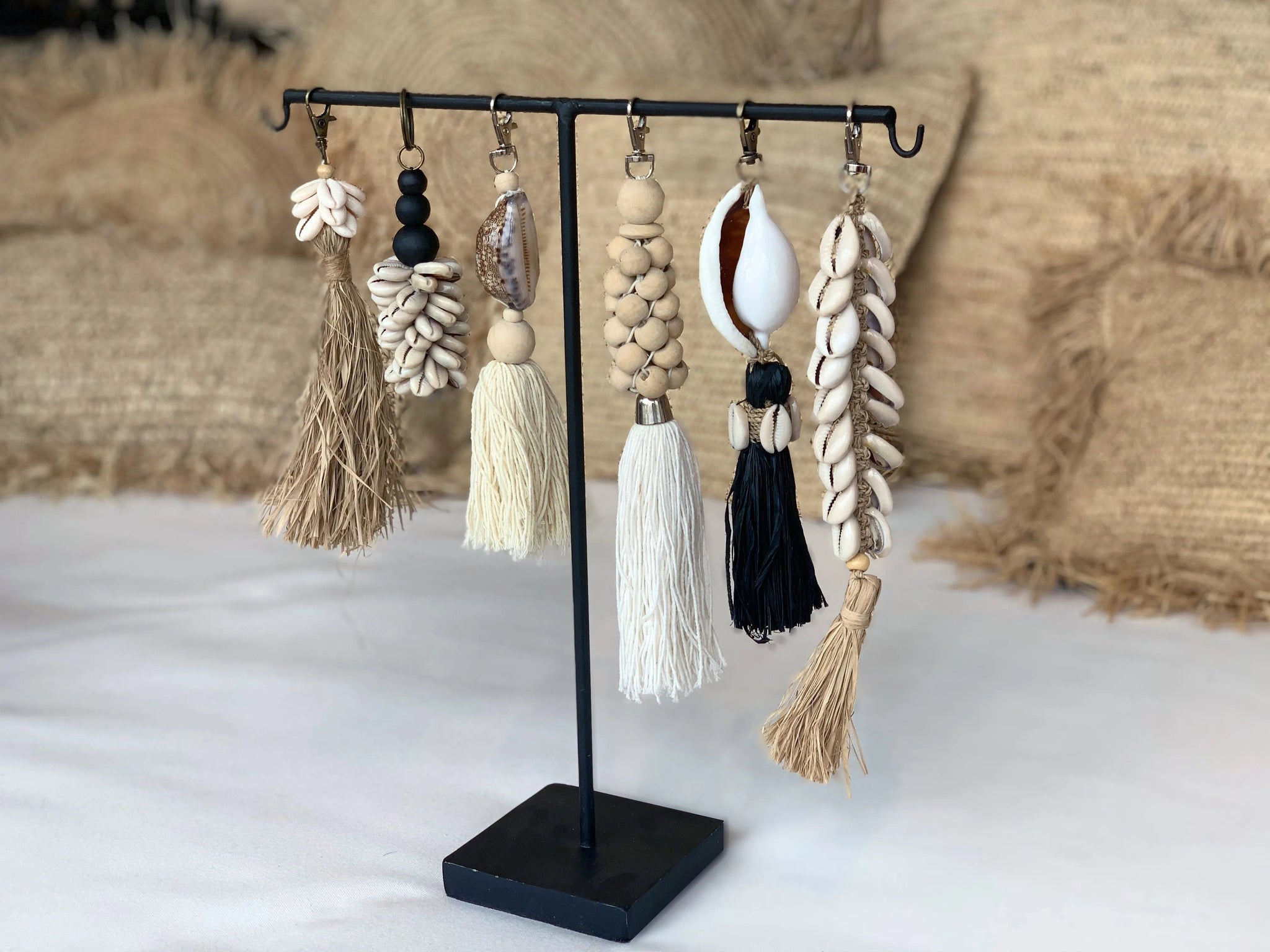 De Raffia Fishbone Keychain - Natural White