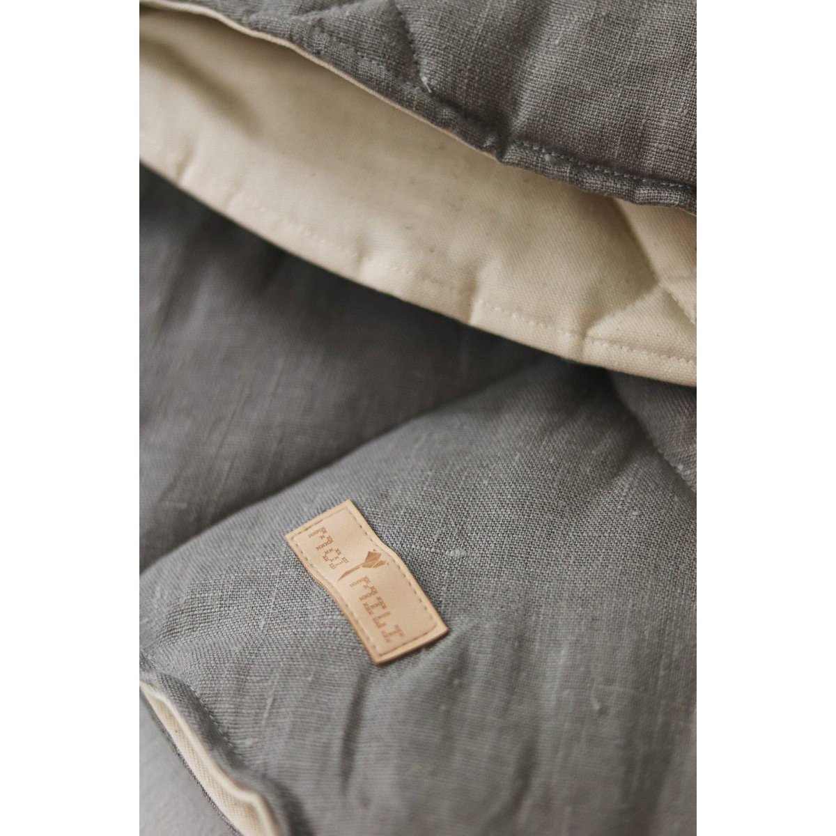 "Beige" Tipi en mattenset-Moi Mili-Ik Hout ervan.