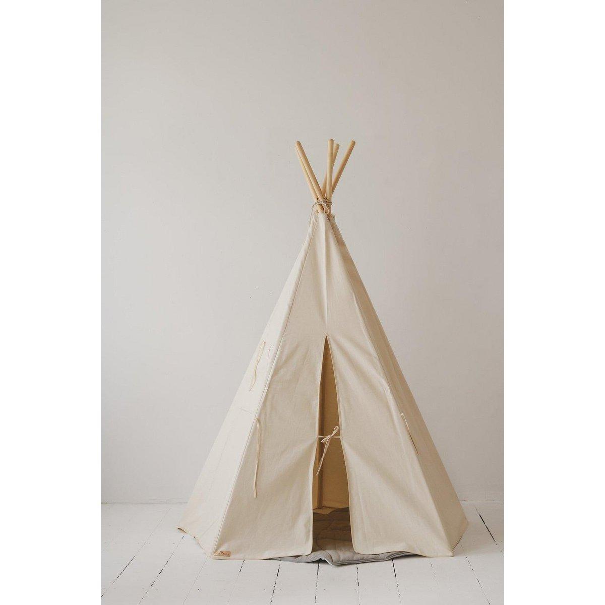 "Beige" Tipi en mattenset-Moi Mili-Ik Hout ervan.