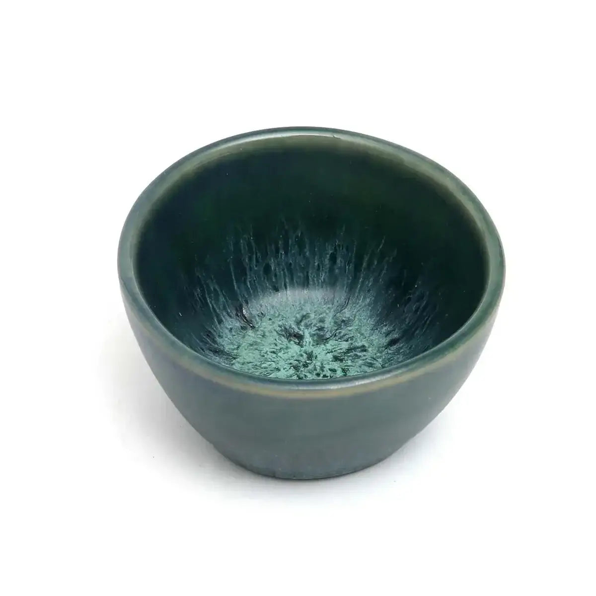 De Aqua Sauce Bowl in dark green, perfect for stylishly serving dips and sauces. Part of the elegant Aqua collection.