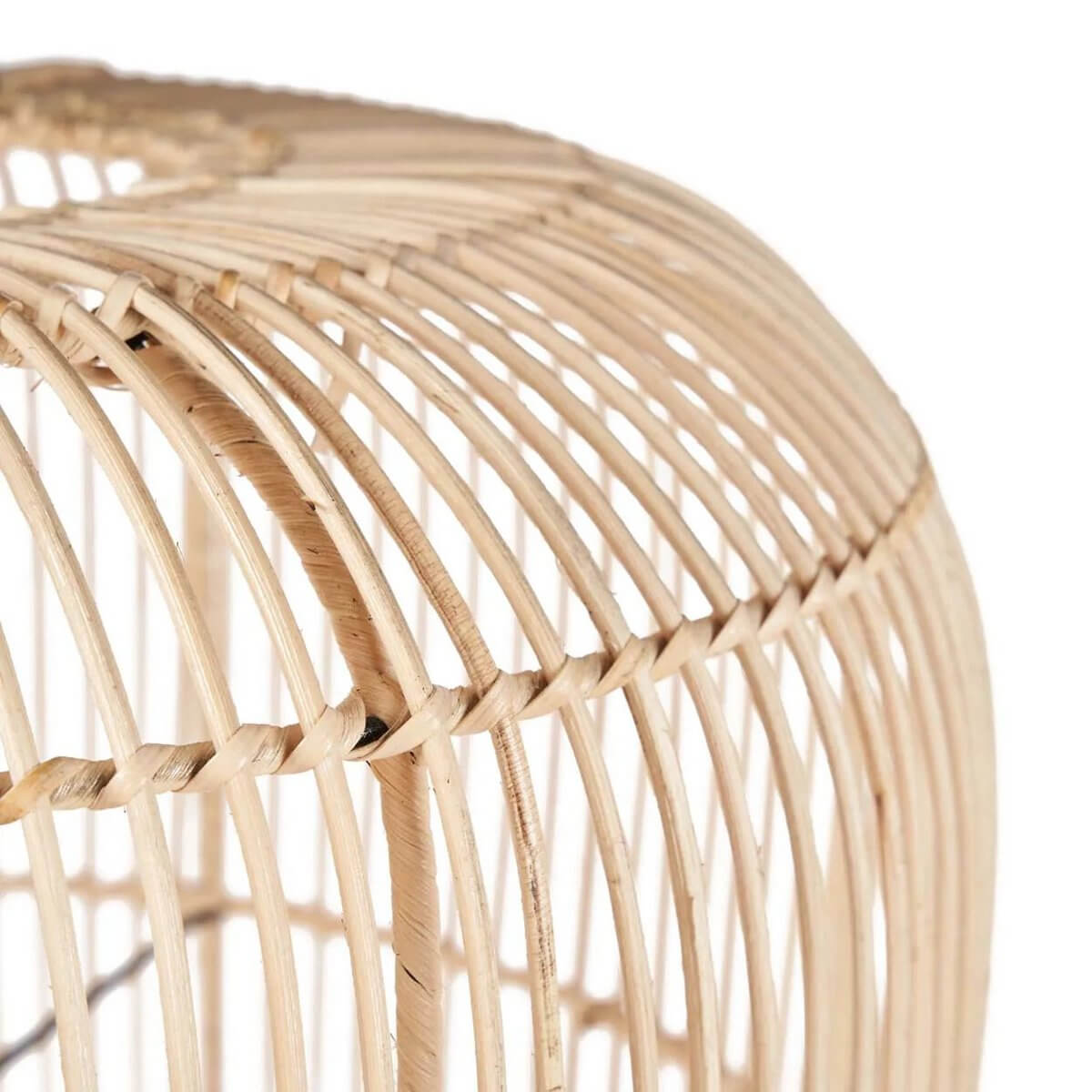 Close-up of the Bozelo rattan pendant lamp in natural finish, showcasing intricate weaving with a Bohemian touch, size XL.