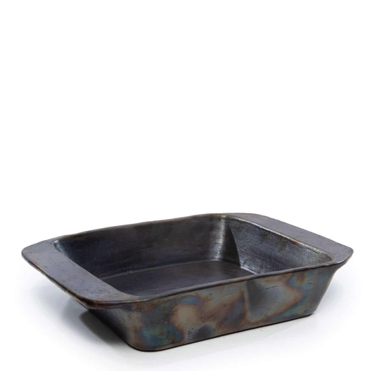 Zwarte terracotta ovenschaal gebrand ontwerp, 37x28x14 cm, ideaal voor gezellige maaltijden. Niet vaatwasmachinebestendig.