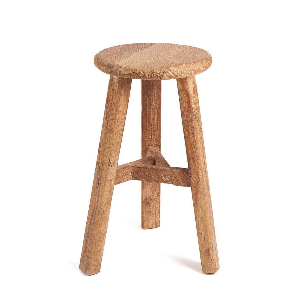 Rustieke De Fusuma Barkruk van hergebruikt teakhout, perfect voor buiten; elegant en milieuvriendelijk ontwerp voor tuin of terras.