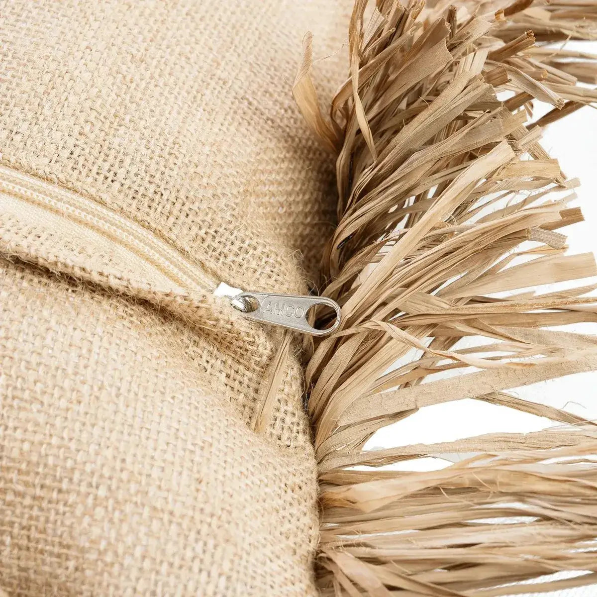 De Jute Bonita Kussenhoes - Naturel - 30x50-kussens-Bazar Bizar Living-Ik Hout ervan.