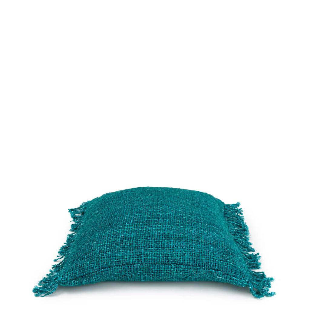 De Oh My Gee kussenhoes in aqua kleur, 40x40 cm, met franjes, perfect voor stijlvolle decoratie.