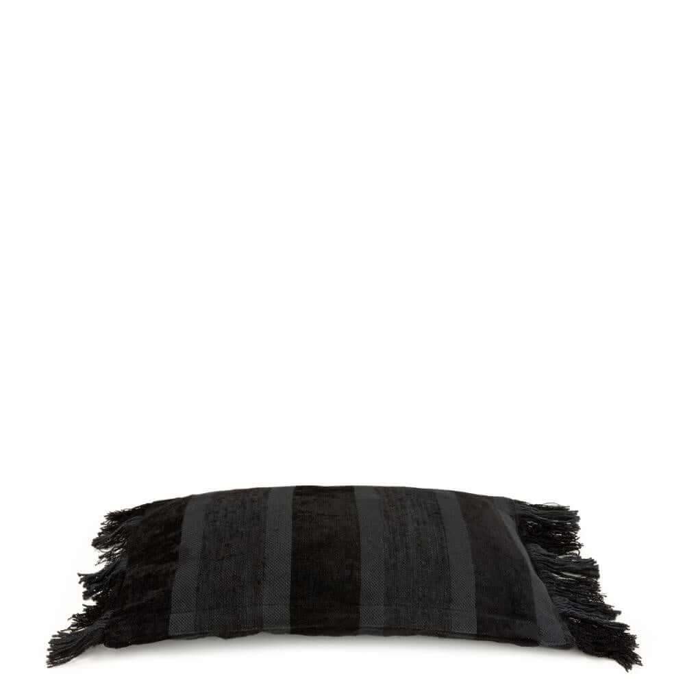 Zwarte fluwelen kussenhoes De Oh My Gee, boho stijl, 30x50 cm. Perfect voor woonkamer, slaapkamer of overdekt terras.