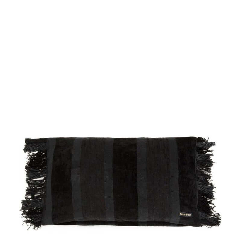 Zwarte fluwelen kussenhoes 30x50 voor boho stijl, handgemaakt. Perfecte aanvulling voor woonkamer, slaapkamer of terras.