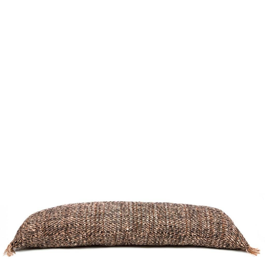 De Oh My Gee Kussenhoes in zwart koper, boho-stijl, 35x100 cm, voor binnen of buiten, gemaakt van zacht katoen. Exclusief binnenkussen.