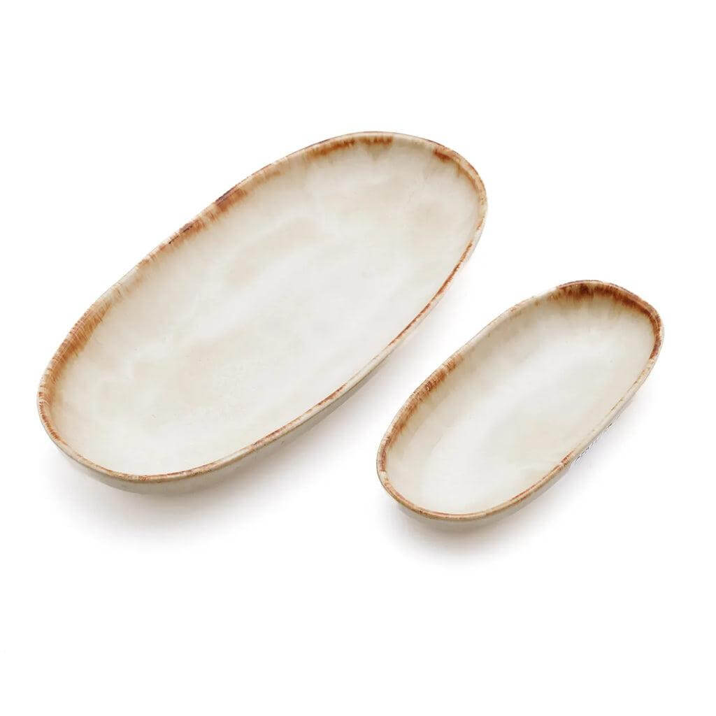 Set van 6 handgemaakte ovale Cascais kommen in wit met gele accenten, perfect voor elke gelegenheid en tafelsetting.