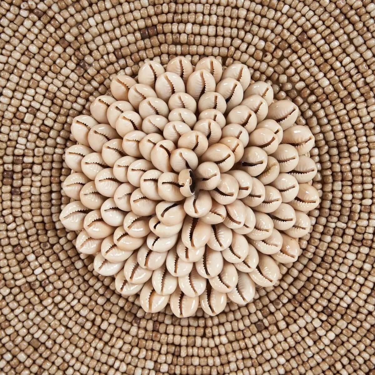 De Schelp Guadeloupe op Standaard - Natuurlijk Wit-Bazar Bizar Living-Ik Hout ervan.