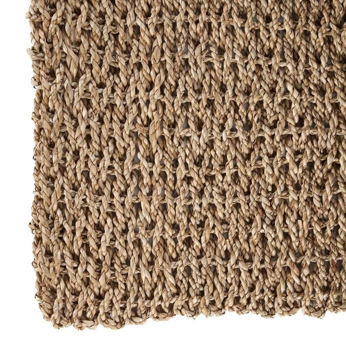 Close-up of De Sizali Loper rug in natural brown, showcasing detailed woven sisal texture, 270x70 cm, perfect for a bohemian style room.