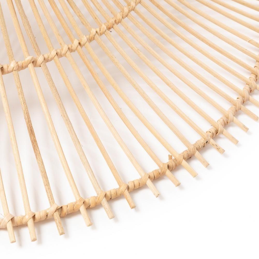 Detail van De Sky Hanglamp - Naturel - XL in rotan, een modern plafondkunstwerk voor sfeervolle interieurs.