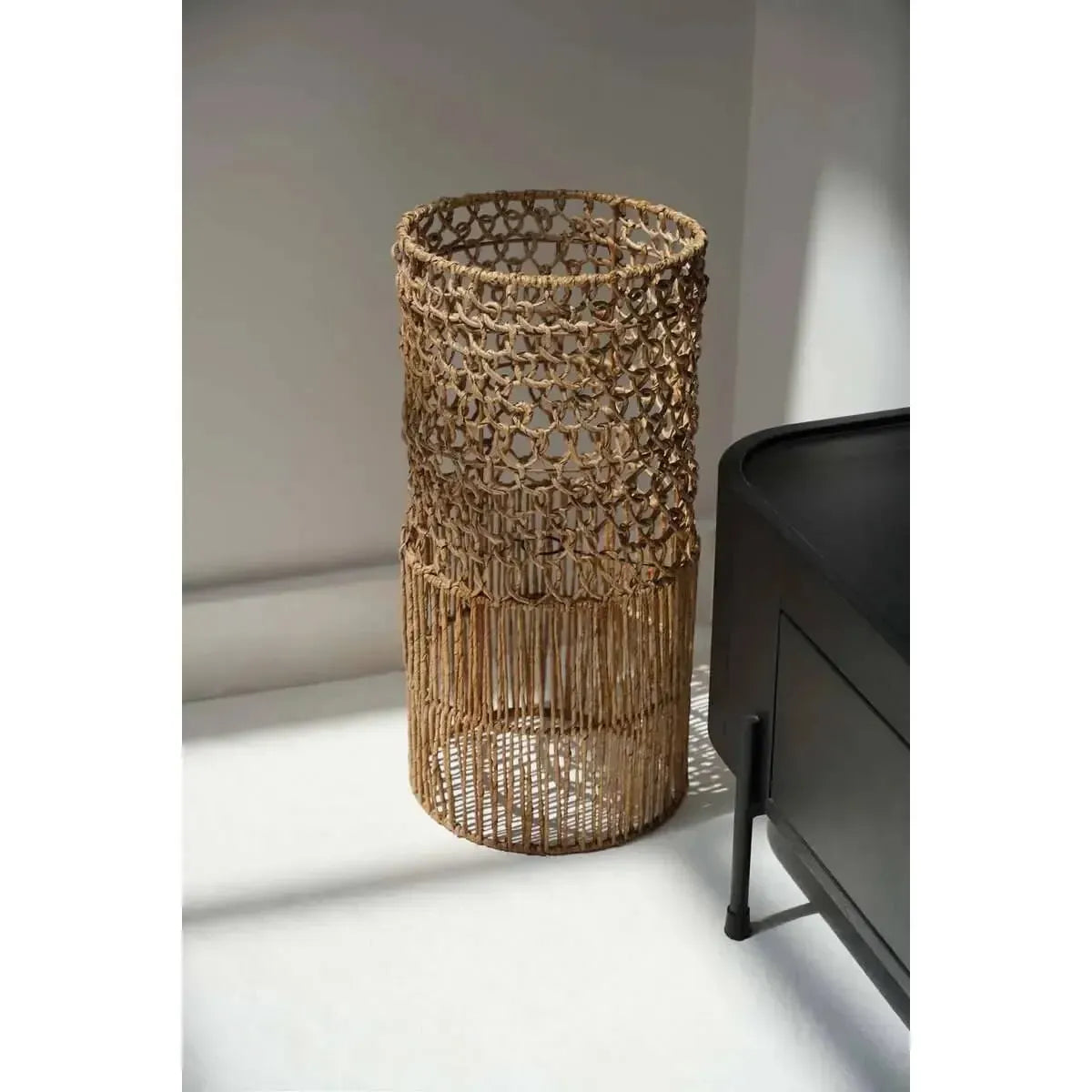 De Takuhanki hanglamp-Hanglampen-Bazar Bizar Living-Ik Hout ervan.