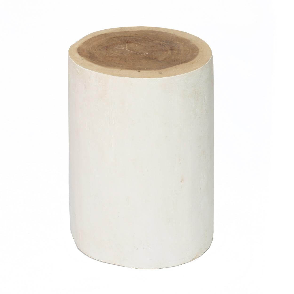 Handgemaakte De Tribe Kruk in naturel wit, van massief Mungurr hout. Perfect als bijzettafel of nachtkastje, passend in elk interieur.