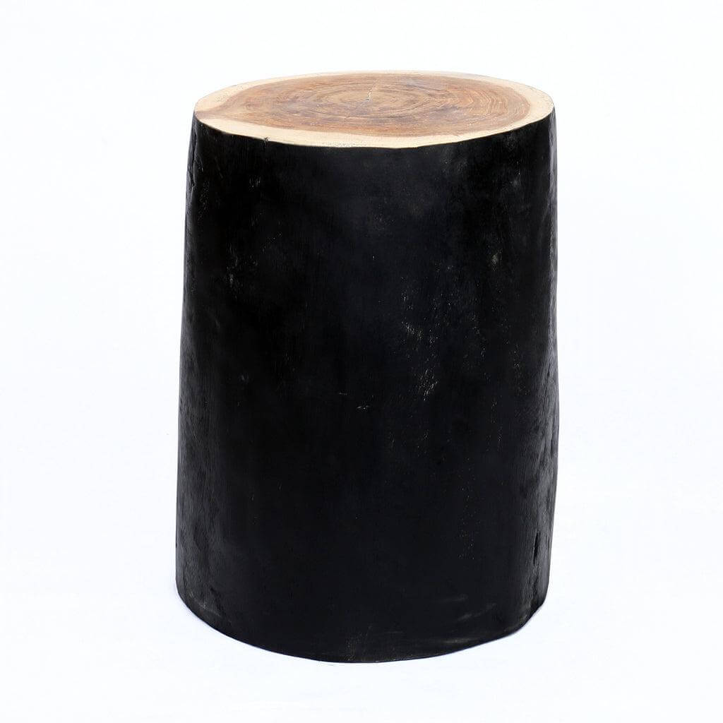 Handgemaakte kruk van massief Mungurr hout in naturel zwart, veelzijdig voor binnengebruik als nachtkastje, bijzettafel of extra zitplek.