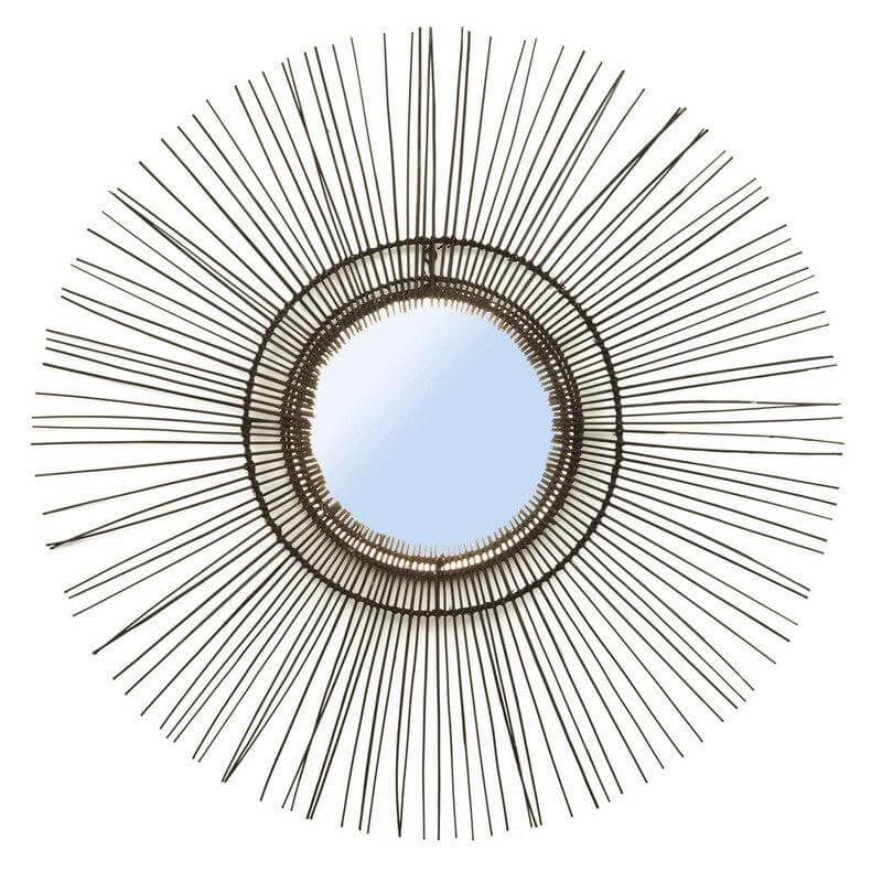 Tropische zwarte spiegel van rotan, jaren 70 stijl, doorsnede 85 cm met spiegelglas van 25 cm. Perfect voor hal of kleedkamer.