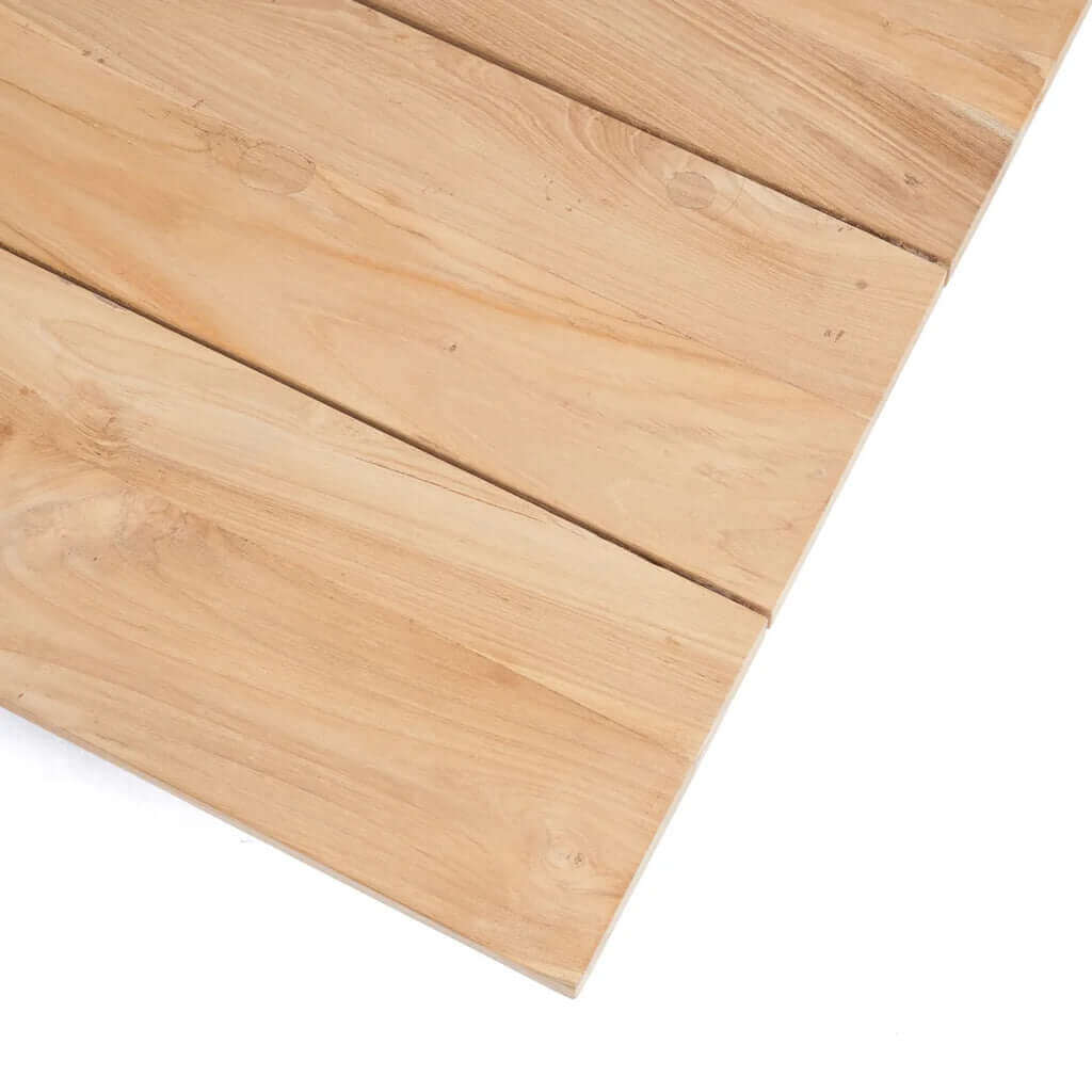 Close-up van gerecycled teakhouten Umalas salontafelblad voor buiten, ideaal voor duurzame eethoekjes.