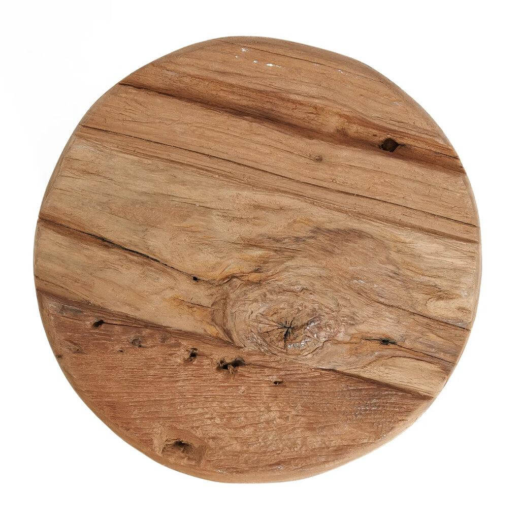 Ronde top van de Yatai kruk in natuurlijk geüpcycled teakhout, met rustieke uitstraling. Perfect voor elk interieur.