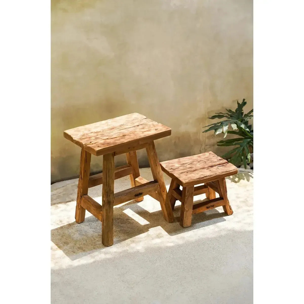 De Yoke Kruk - Naturel - L-kruk-Bazar Bizar Living-Ik Hout ervan.