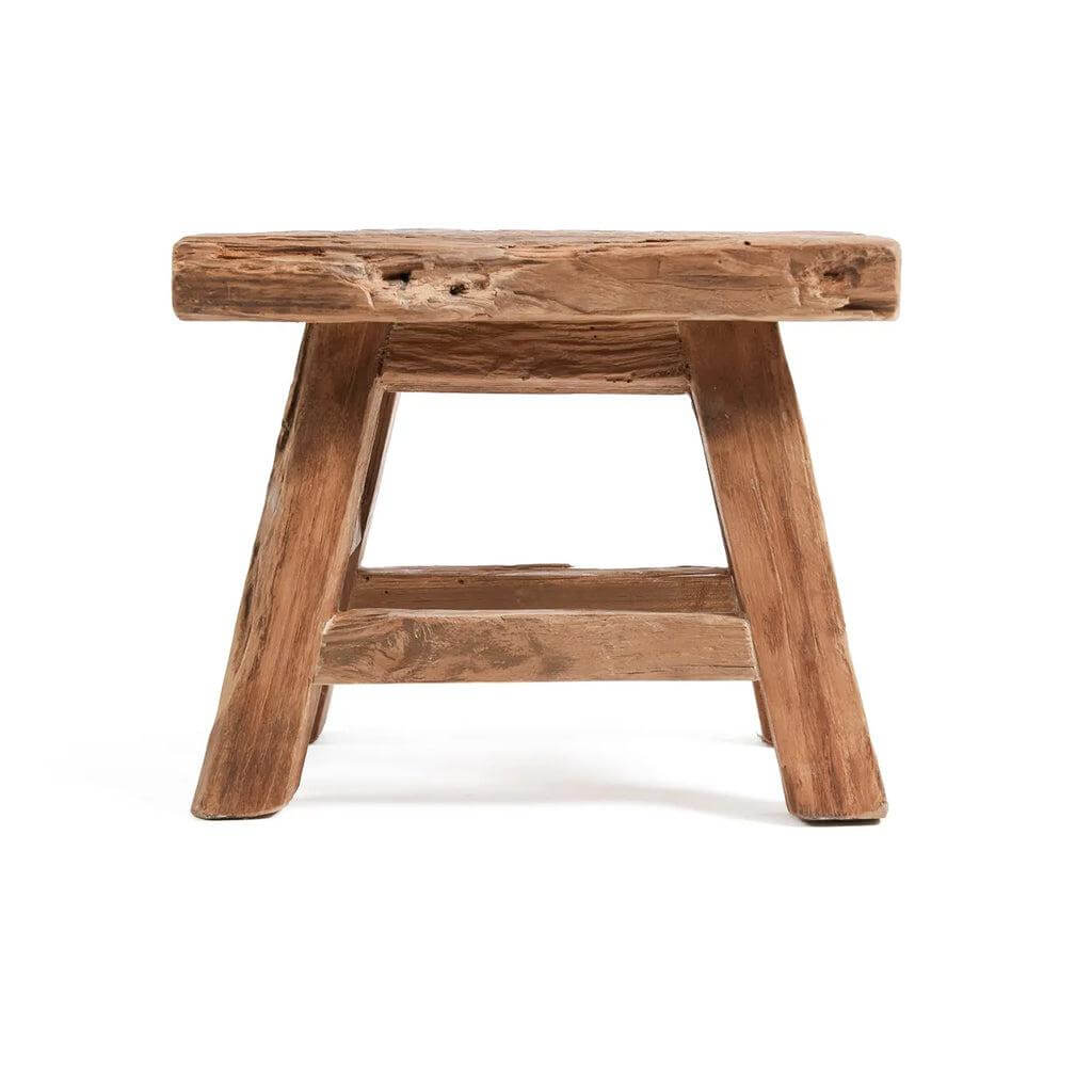 Rustieke De Yoke Kruk van gerecycleerd teakhout in natuurlijke afwerking, maat S. Tijdloos design met duurzame charme.