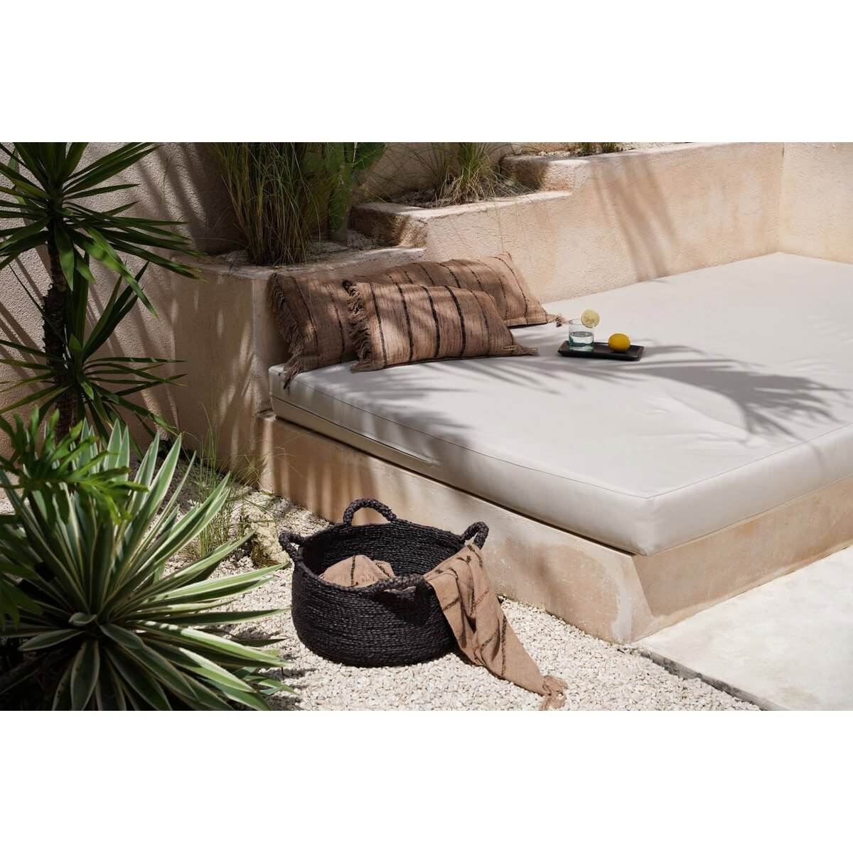 De vier handen sneakers - zwart - s-Bazar Bizar Living-Ik Hout ervan.