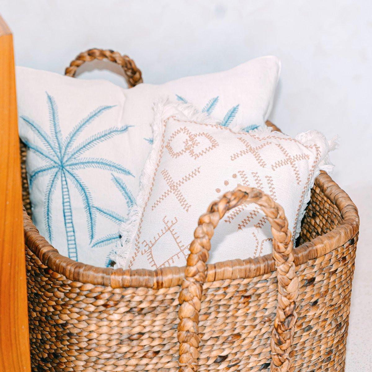 Extra grote wasmand - vierkante boho -mand - geweven decoratieve mand - opslagmand gemaakt van natuurlijke waterhyacint (2 maten) mentari-manden-Soeji-Ik Hout ervan.
