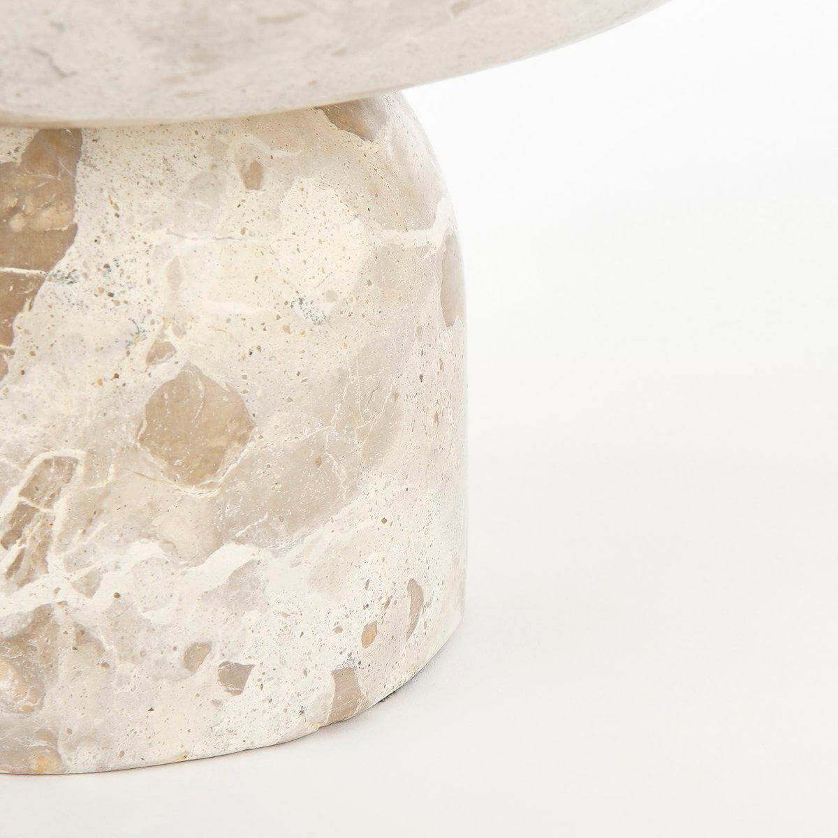 Finnos marmeren schaal met beige tinten en bolvormig voetstuk voor luxe interieur