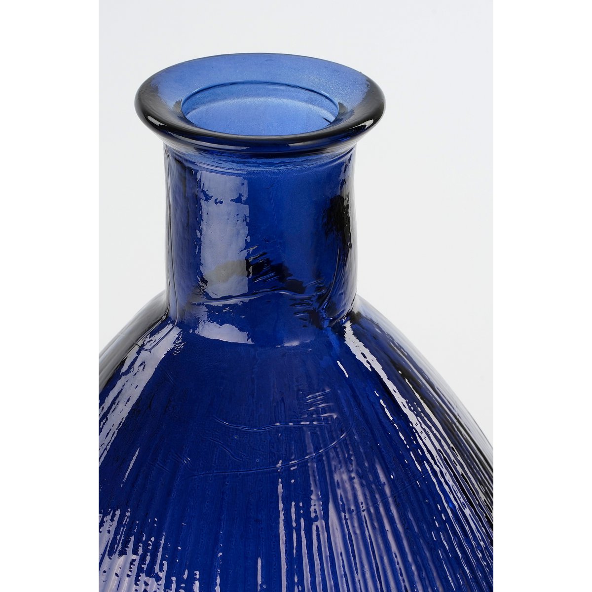 Firenza Fles Vaas - H59 x Ø29 cm - Gerecycled Glas - Donkerblauw-vazen-Mica Decorations-Ik Hout ervan.