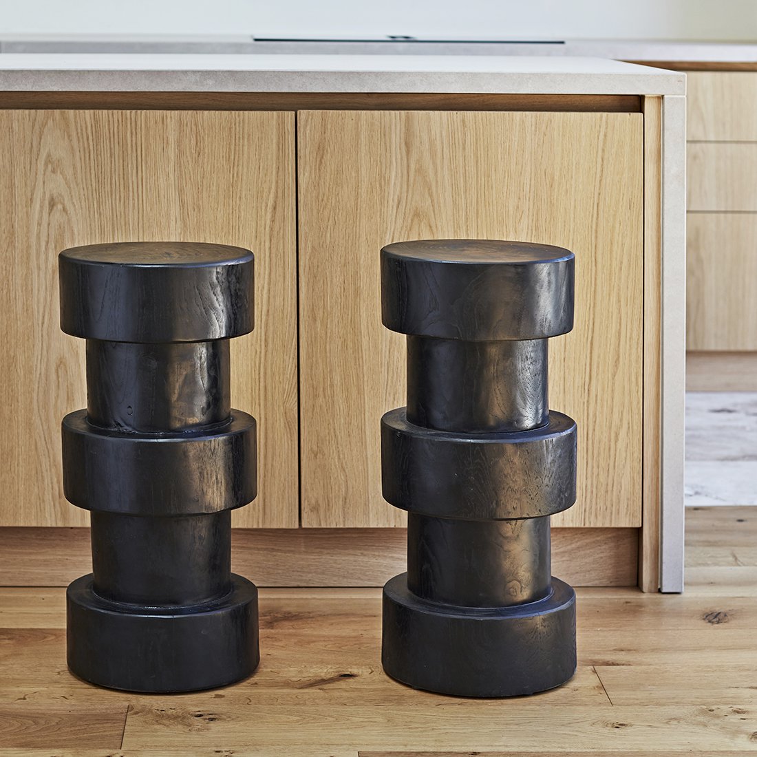 Forma barkruk Totoma zwart-barkruk-Raw Materials-Ik Hout ervan.