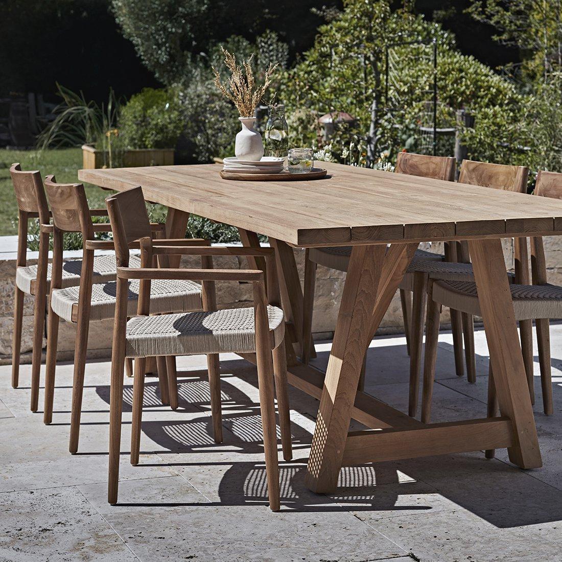 Freya tuinstoel met armleuning naturel - donker teakhout-Tuin stoelen-Raw Materials-Ik Hout ervan.