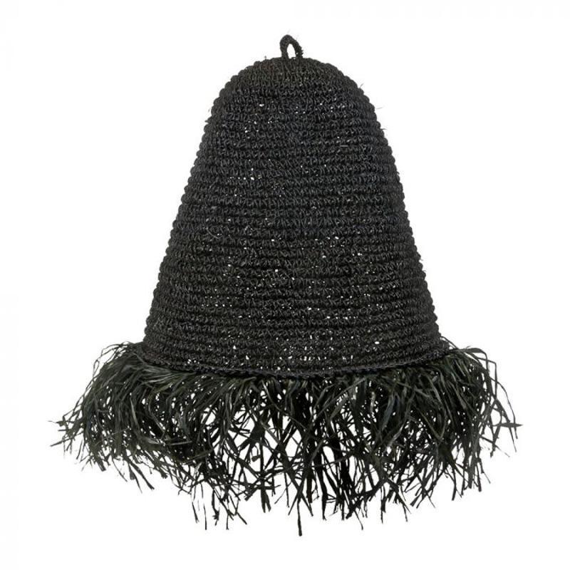 Hangende lampenkap Mojo zwart van raffia voor een Ibiza look, met exotische piramide vorm en raffels.