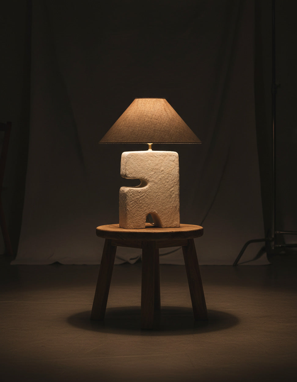 Papier-maché tafellamp L'Objet