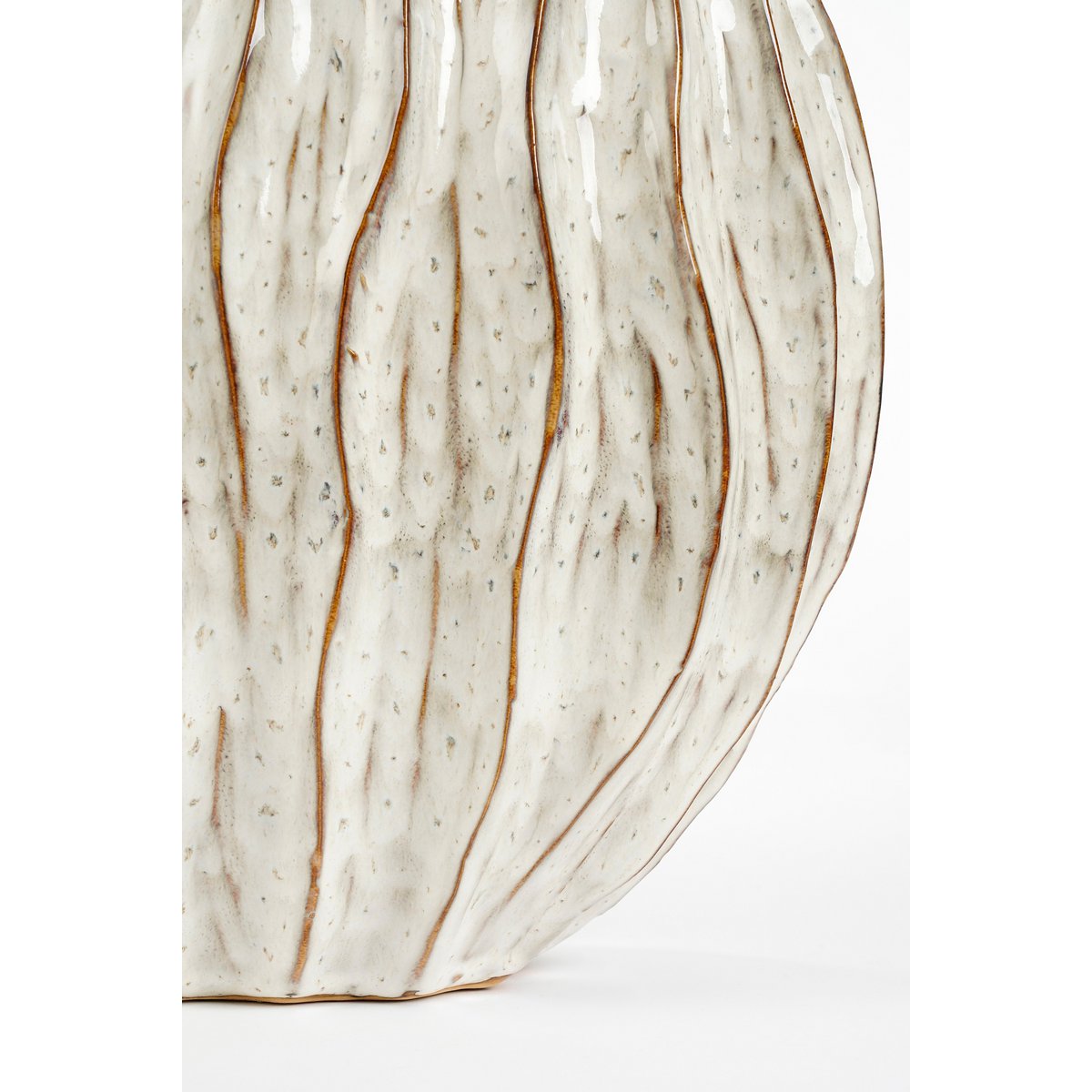 Jovi Vaas - L43 x B23 x H41 cm - Keramiek - Wit-vazen-Mica Decorations-Ik Hout ervan.