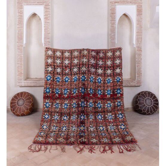 Marokkaans Zemmour Berberkleed met geometrische patronen en vervaagde kleuren in vintage stijl, formaat 2,15x1,65 m.
