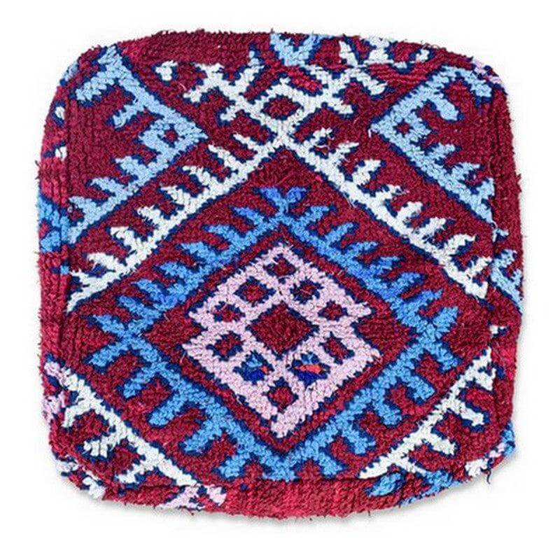 Marokkaans vloerkussen in bohemien stijl, handgemaakt van vintage berberkleed met kleurrijk patroon, perfect voor woonkamer of slaapkamer.