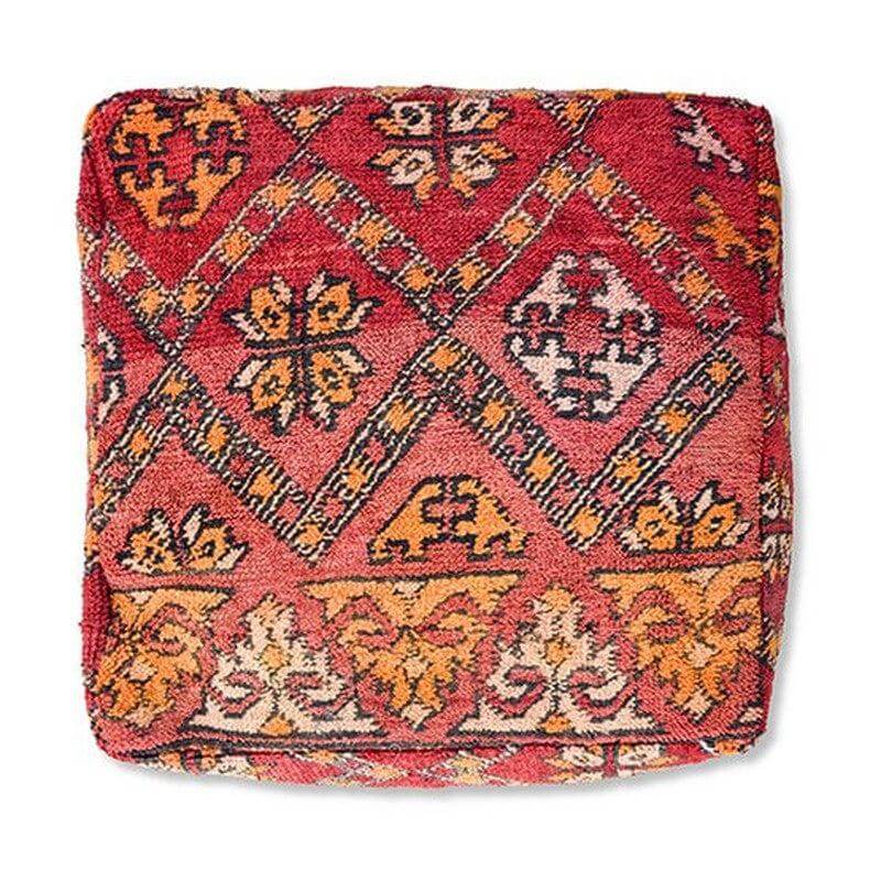 Vintage Marokkaans vloerkussen met kleurrijk berber-ontwerp, perfect voor een bohemian sfeer in huis.