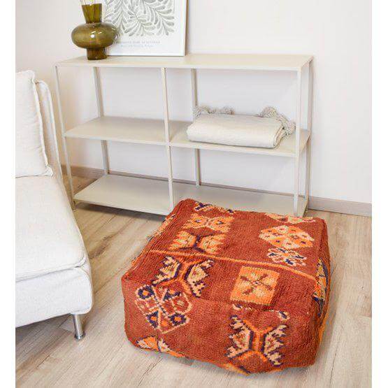 Marokkaans vloerkussen vintage - K1421 in woonkamer met bohemian stijl voor unieke en stijlvolle decoratie.