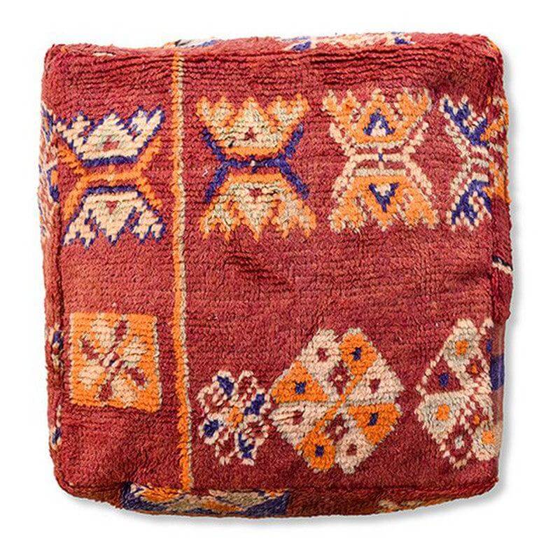 Vintage Marokkaans vloerkussen met bohemian print, handgemaakt van berberkleed. Uniek item voor woonkamer of slaapkamer sfeer.