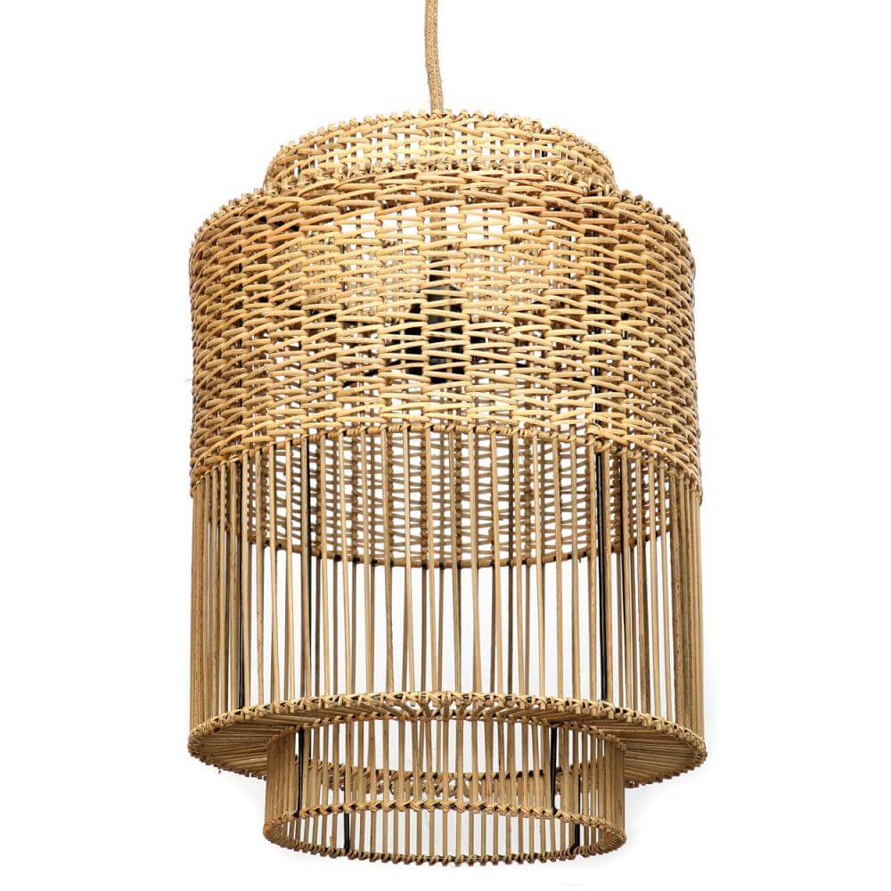 Handgemaakte rotan hanglamp The Colonial, boho stijl, perfect voor slaapkamer of terras, gemaakt van duurzame materialen.
