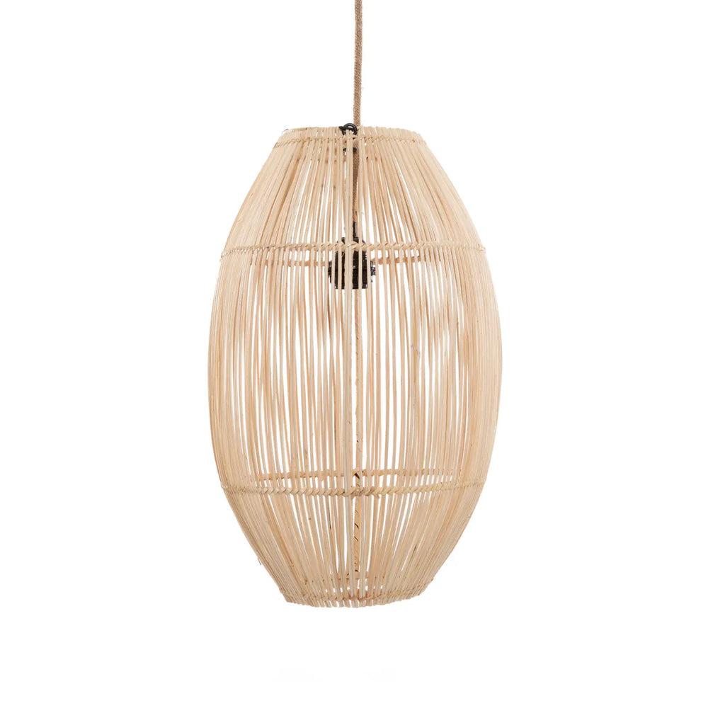 Rotan hanglamp The Zuri in klokvorm, veelzijdig als hanglamp of vloerlamp, creëert gezellige lichtstrepen in elke ruimte.