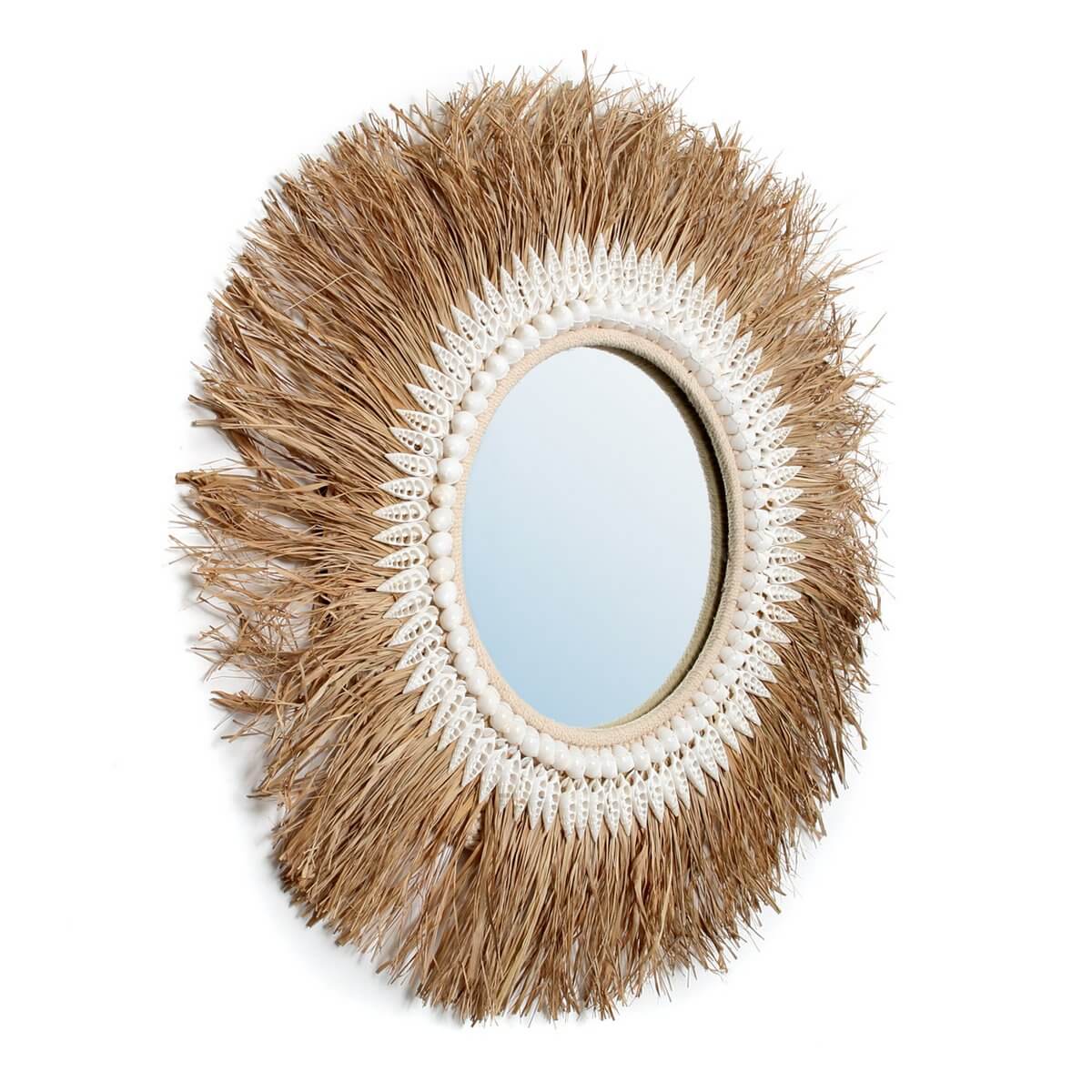 Raffia Ginger spiegel met kusttextuur, boho stijl, diameter 75cm, groen en natuurlijk design van Bazar Bizar Living.