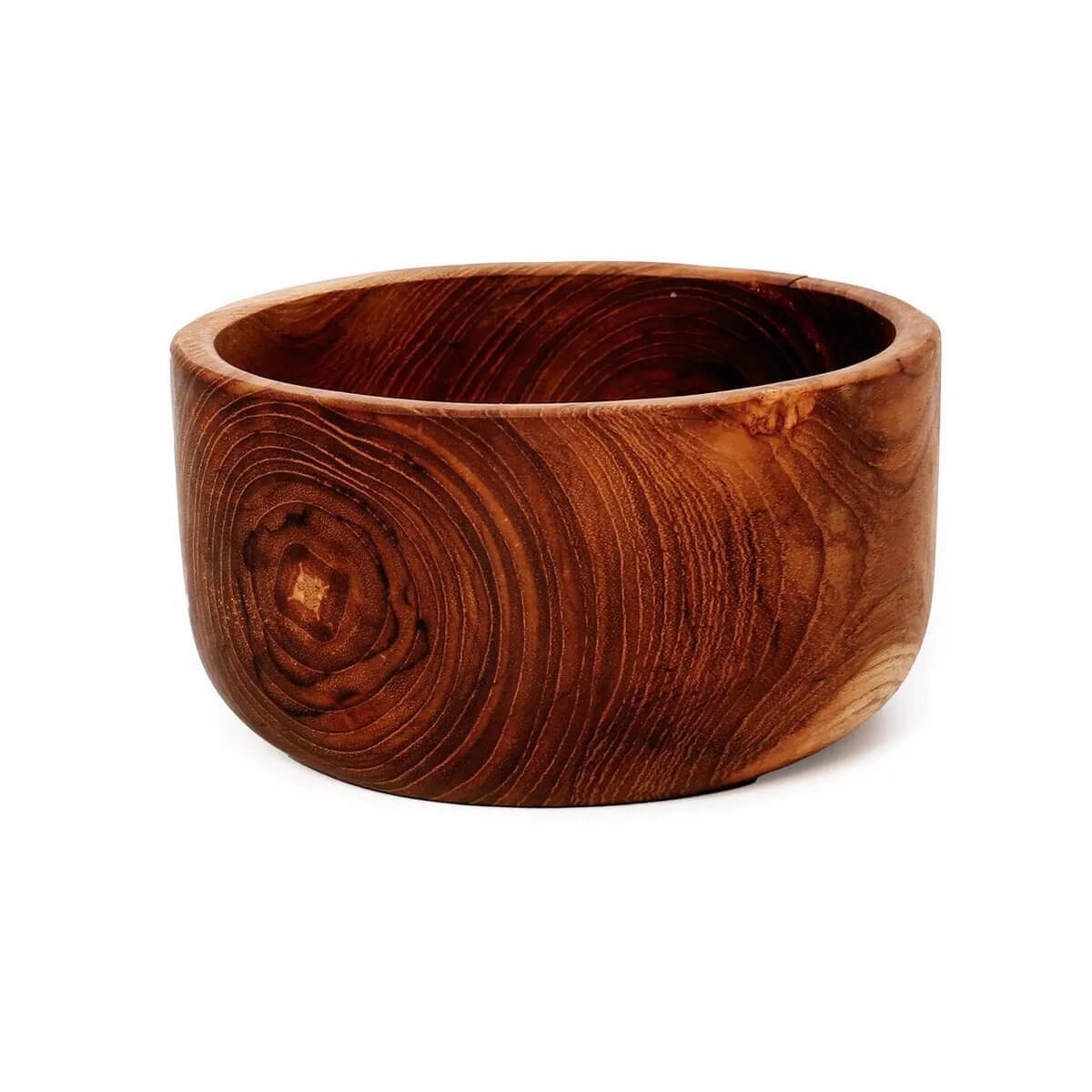 Bohemian Teak Wortel Salade Bowl from Bazar Bizar, 15cm wide, 8cm high, enhances any dish with its natural wood elegance.