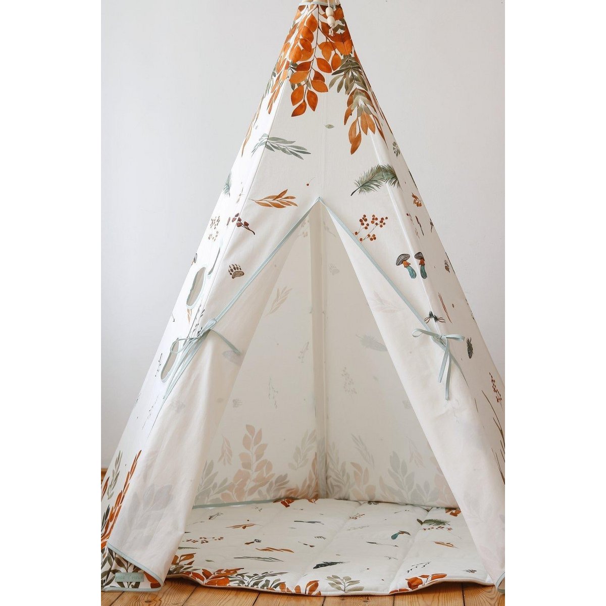 Tipi Tent "Bosvrienden"-Moi Mili-Ik Hout ervan.