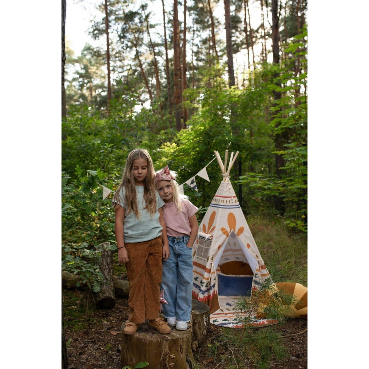 Tipi-tent met inheemse sfeer-Moi Mili-Ik Hout ervan.