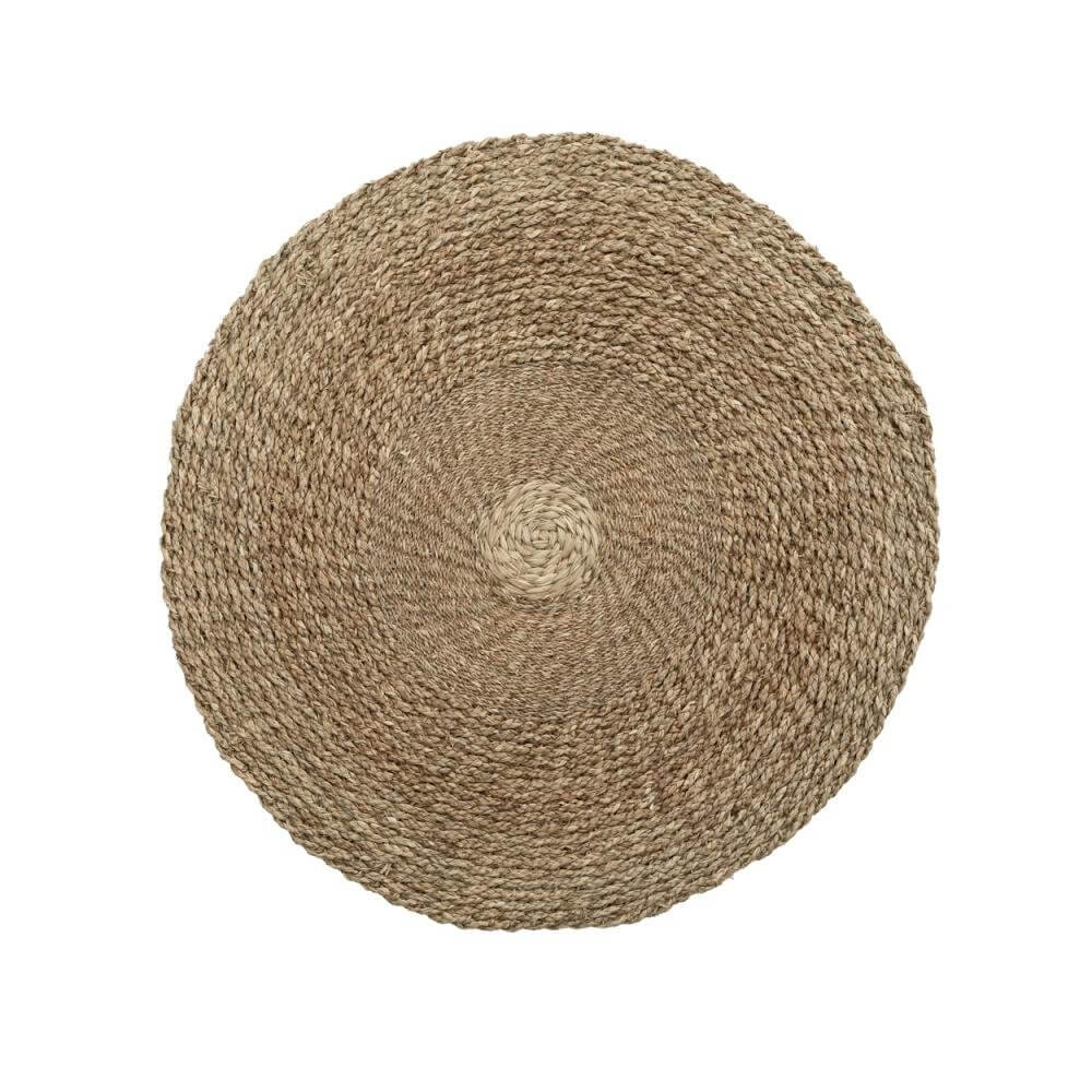 Rond zeegras vloerkleed The Mekong River, handgemaakt met Vietnamese technieken voor een boho uitstraling in de woonkamer.