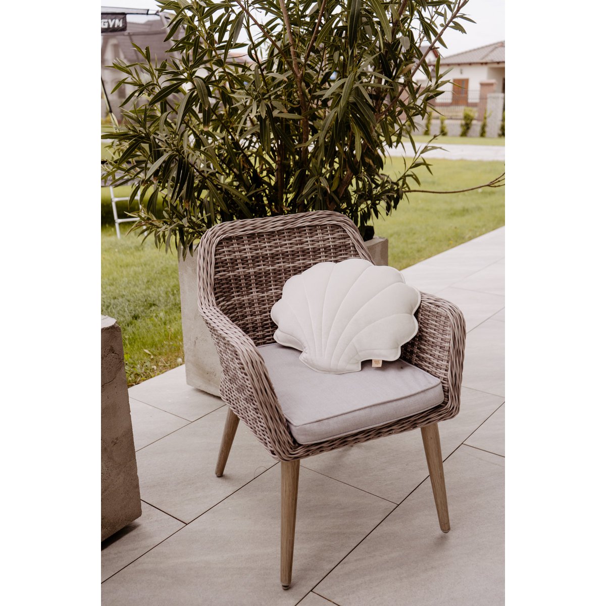 Fluwelen schelpkussen 'White Pearl'