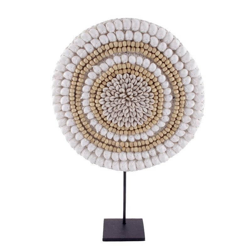Alt Tag: Decoratieve handgemaakte schelpenketting "Schelpenketting Cirkel" met beige en witte schelpen, merk Pole To Pole.
